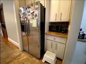 30 Babcock St, Unit 1 in Brookline, MA - Building Photo - Building Photo