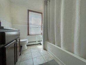 570 Somerville Ave, Unit A-1 in Somerville, MA - Building Photo - Building Photo