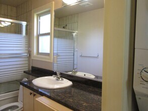 628 Boundary Rd in Burnaby, BC - Building Photo - Building Photo