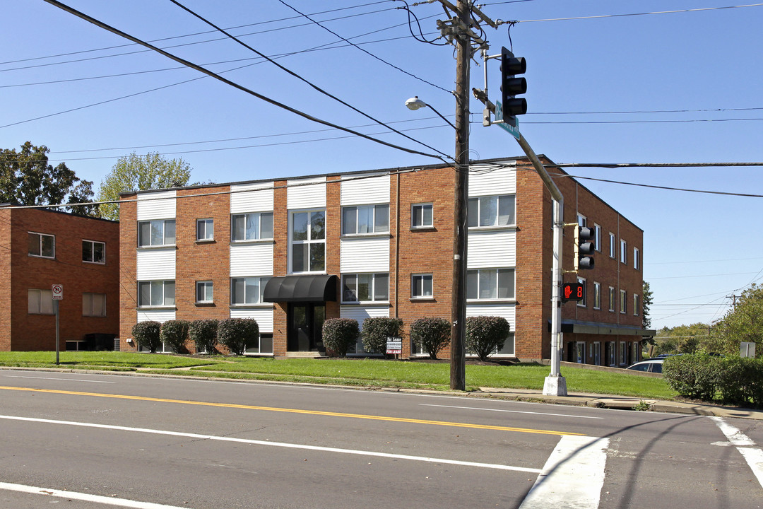 2501-2507 S Big Bend Blvd in Maplewood, MO - Foto de edificio