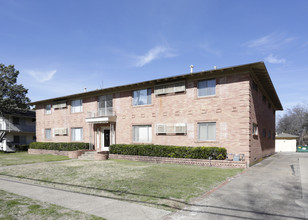 5717 Mccommas Blvd in Dallas, TX - Building Photo - Building Photo