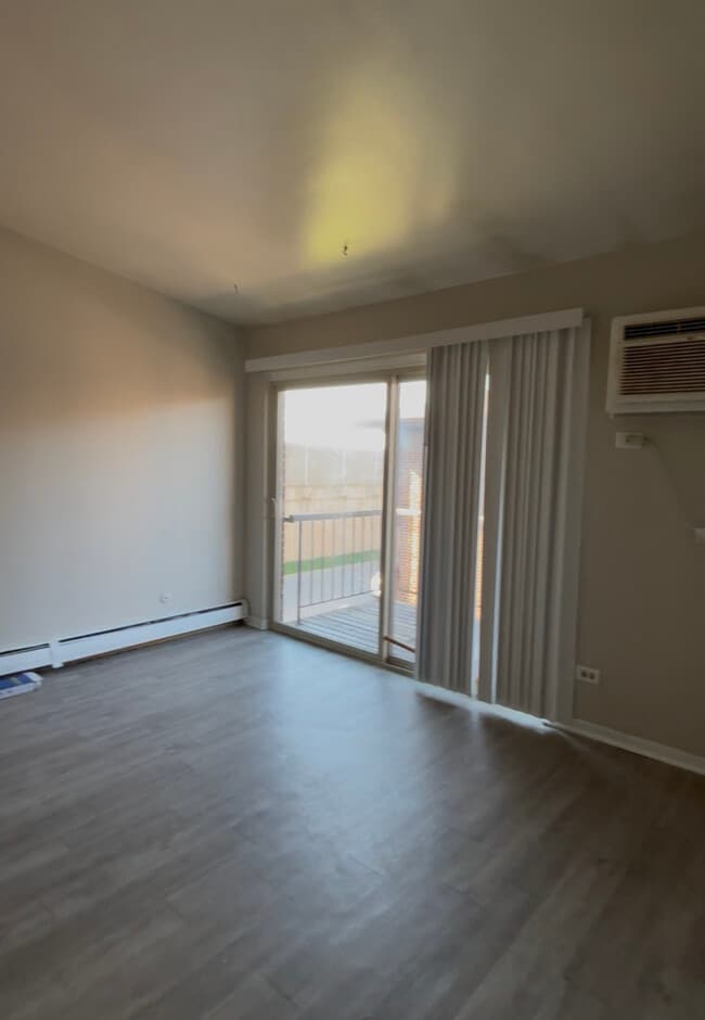 3068 Bernice Ave in Lansing, IL - Building Photo - Building Photo