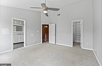 6650 Dunwich Way in Alexandria, VA - Building Photo - Building Photo