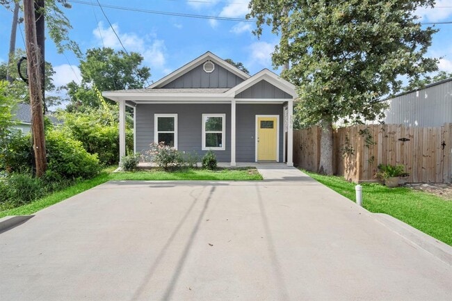 property at 16670 Meadowcroft St