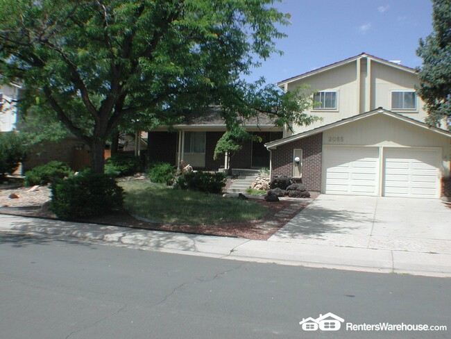 property at 3009 S Xenia St