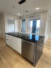 194 Sumner St in Boston, MA - Building Photo - Building Photo