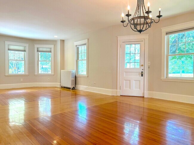 59 Ackers Ave in Brookline, MA - Building Photo - Building Photo