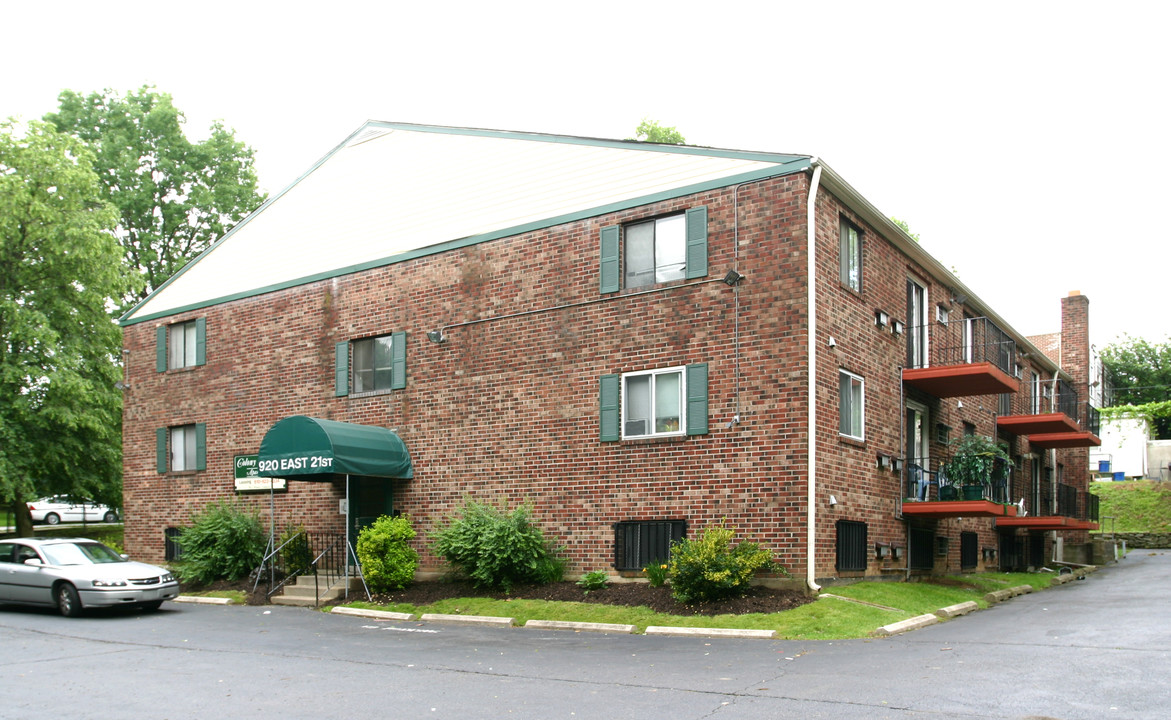 The Colony in Chester, PA - Foto de edificio