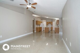 1118 Chesterfield Ct, Unit 614 in Kissimmee, FL - Foto de edificio - Building Photo