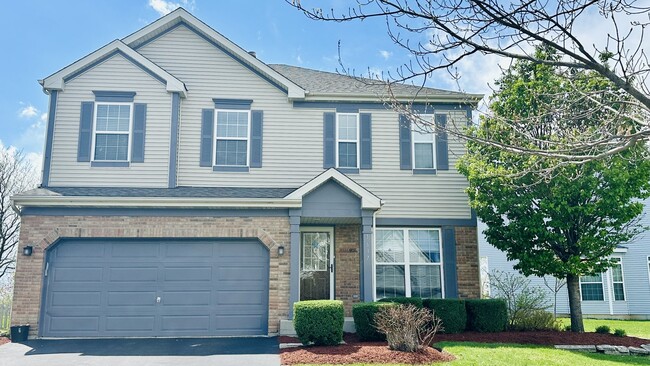 property at 1637 Trails End Ln