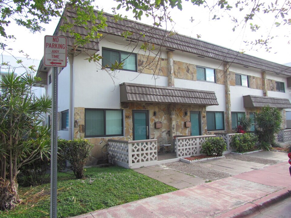300 80th St-Unit -304 in Miami Beach, FL - Building Photo