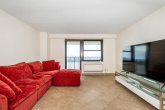 7855 John F. Kennedy Blvd in North Bergen, NJ - Building Photo - Building Photo