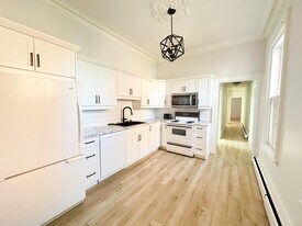 53 Carmarthen St in Saint John, NB - Building Photo
