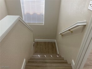 9006 Ellenbrook St in Las Vegas, NV - Foto de edificio - Building Photo