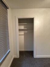 1435 Norene St in Anchorage, AK - Building Photo - Building Photo