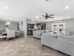 7422 Nodding Pines Ln in Houston, TX - Building Photo - Building Photo