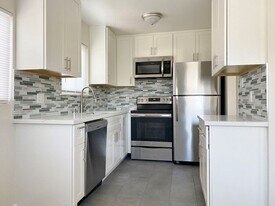 227 Madrone St in Redwood City, CA - Building Photo