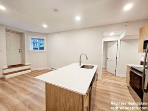 529 Beacon St in Boston, MA - Foto de edificio - Building Photo