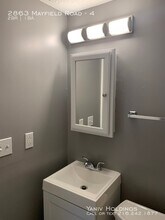 2863 Mayfield Rd-Unit -4 in Cleveland Heights, OH - Foto de edificio - Building Photo