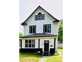 2818 Dupont Ave N in Minneapolis, MN - Building Photo