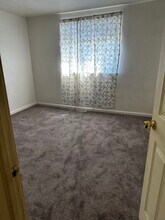 2903 Soltis Dr in Clairton, PA - Building Photo - Building Photo