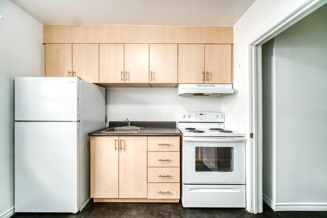 property at 1112-1112 Tower Rd