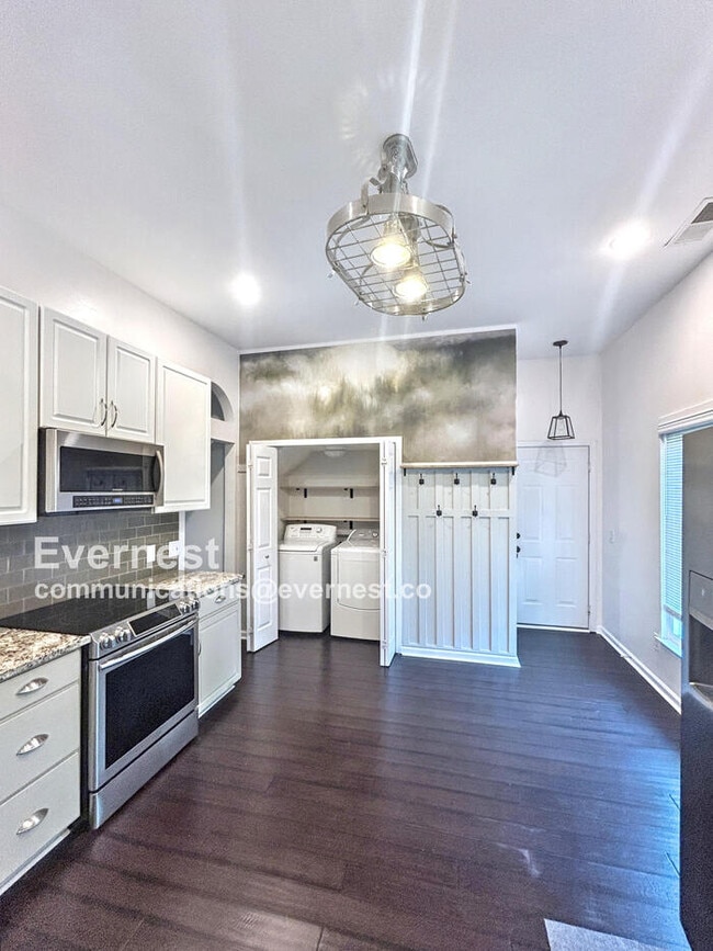 160 Foxtail Dr in Mooresville, NC - Building Photo - Building Photo