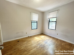 1578 Tremont St, Unit 4 in Boston, MA - Building Photo - Building Photo