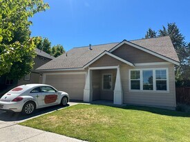 20565 Basket Flower Pl in Bend, OR - Building Photo