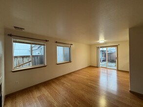 137 99th St Ct E in Tacoma, WA - Building Photo - Building Photo