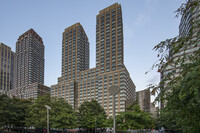 160 Riverside Boulevard in Manhattan, NY - Building Photo - Building Photo