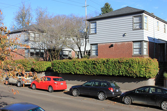 The Irvington in Portland, OR - Building Photo - Building Photo