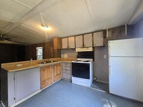 1380 Mapleash Ave in Columbia, TN - Building Photo - Building Photo