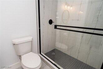 6306 Royal Woods Dr in Ft. Myers, FL - Building Photo - Building Photo