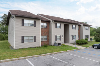 Willowbrook Terrace Apartments in Niskayuna, NY - Building Photo - Building Photo