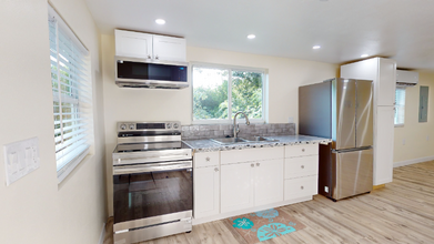 31232 Ave D in Big Pine Key, FL - Building Photo - Building Photo