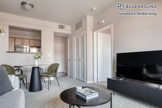 160 Corson St, Unit FL4-ID854 in Pasadena, CA - Foto de edificio - Building Photo