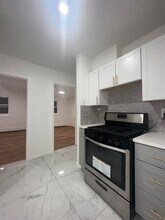 23 Valley Pl in Edgewater, NJ - Building Photo - Building Photo