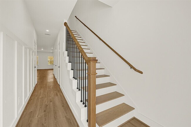 1405 E 33rd St, Unit A in Houston, TX - Foto de edificio - Building Photo