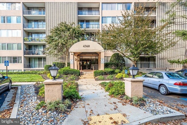 property at 4360 Ivymount Ct