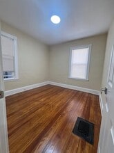 24 Harlem St in Boston, MA - Building Photo - Building Photo