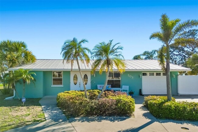 503 Roberts Bay Dr in Nokomis, FL - Building Photo - Building Photo