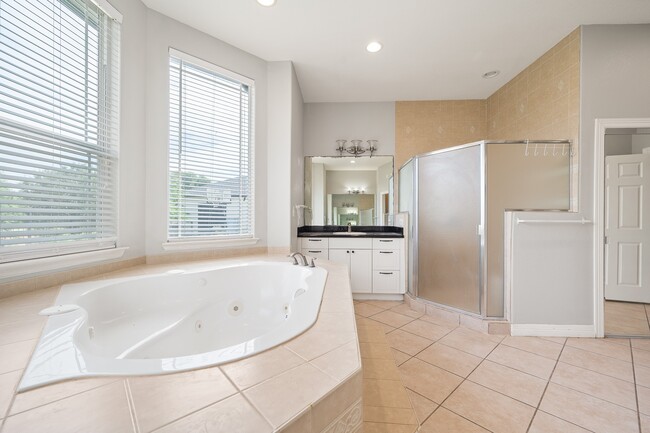 property at 13819 Lakeview Meadow Dr