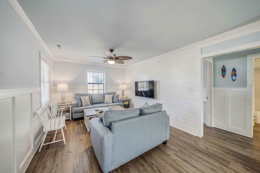 222 Romanza Pl in Panama City Beach, FL - Building Photo