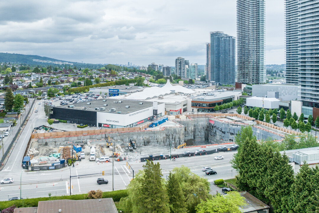 The Amazing Brentwood Tower 5 in Burnaby, BC - Building Photo