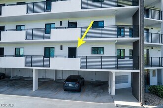 226 3rd St in Bonita Springs, FL - Foto de edificio - Building Photo