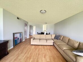 6417 La Costa Dr in Boca Raton, FL - Building Photo - Building Photo