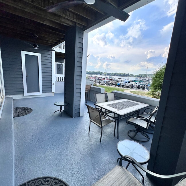 property at 18713 Vineyard Point Ln