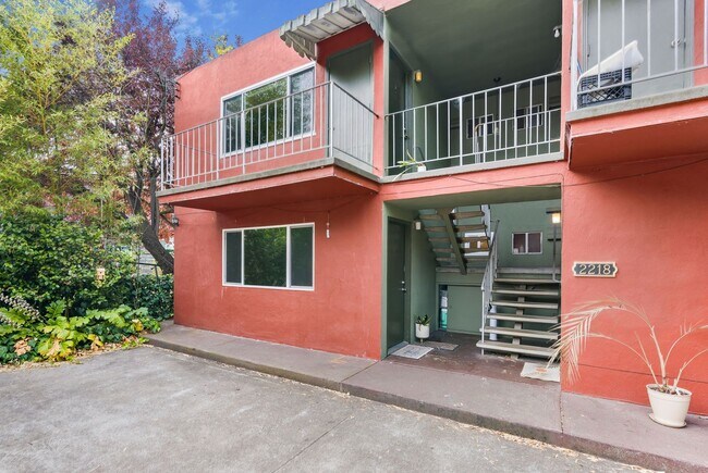 2218 Parker St in Berkeley, CA - Building Photo - Building Photo