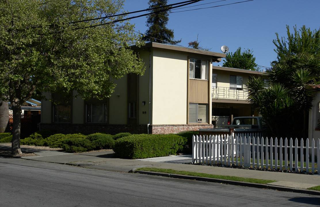 919 Clinton St in Redwood City, CA - Building Photo